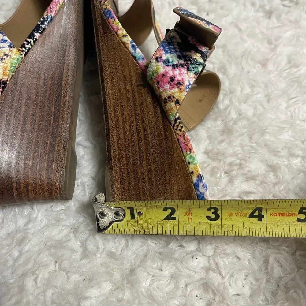 Vaneli Colorful Synthetic Snake Print wedge Sandals adjustable side buckle SZ11M